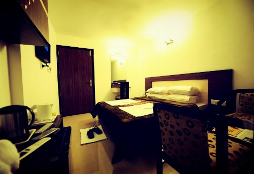 Hotel Hkj Residency image 16