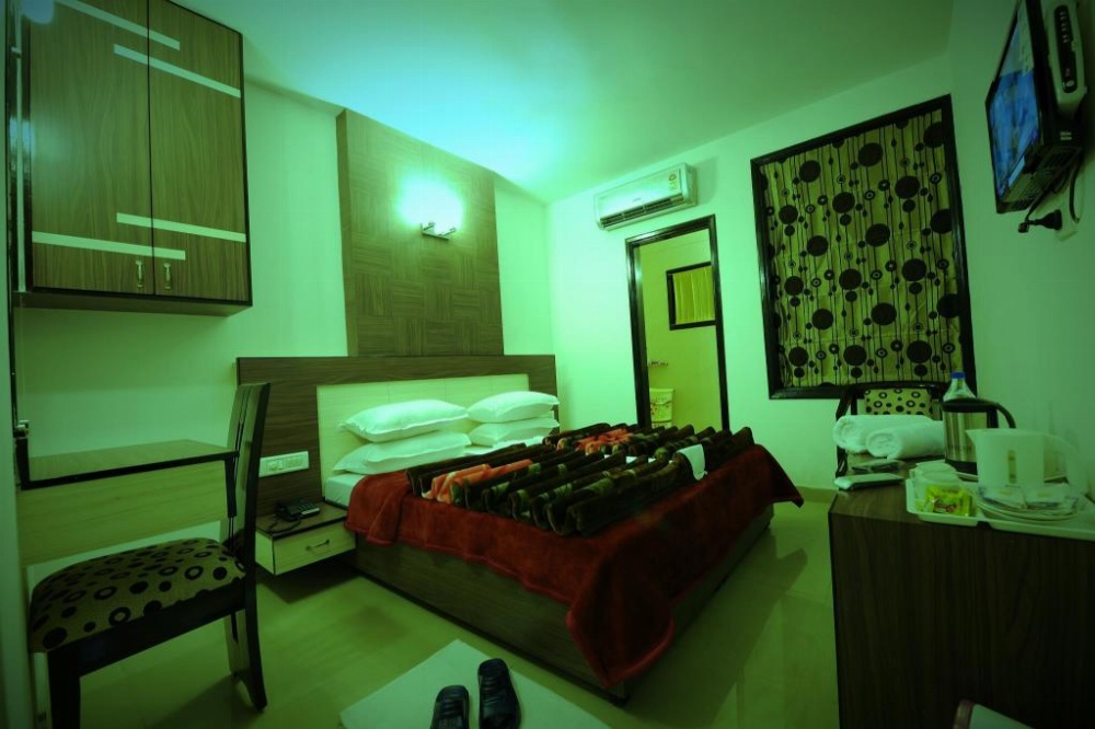 Room image 3