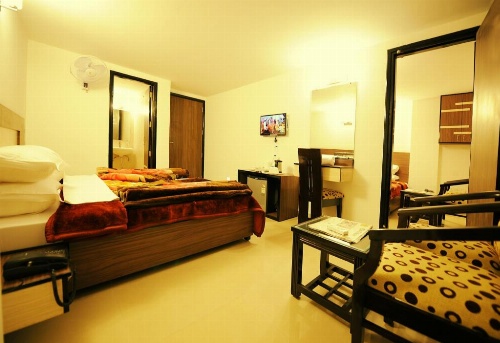 Hotel Hkj Residency image 25